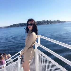 Meet your Posher, Violet